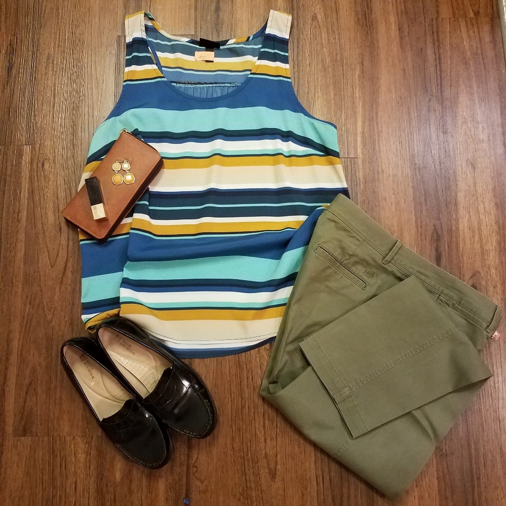 Sleeveless razorback blouse